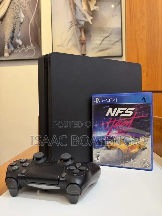 Ps4 Slim 1tb With 11 Games Installed · Photo 1
