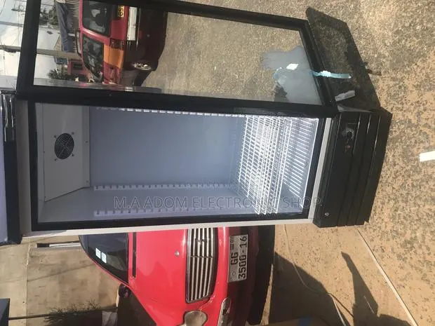 Fresh Pearl PVC46 318 Litres Display Fridge · Photo 1