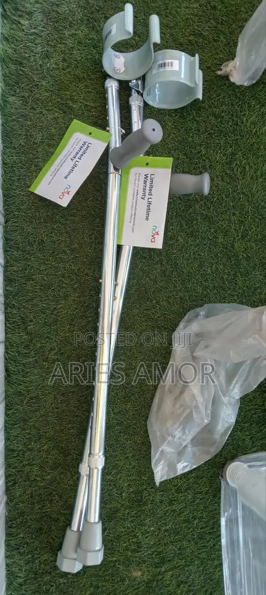 Elbow Crutches Novo Type · Photo 1