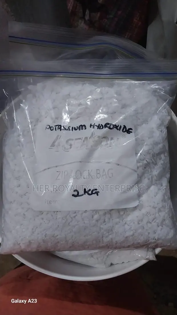 Potassium Hydroxide (Potash) 2kg · Photo 1