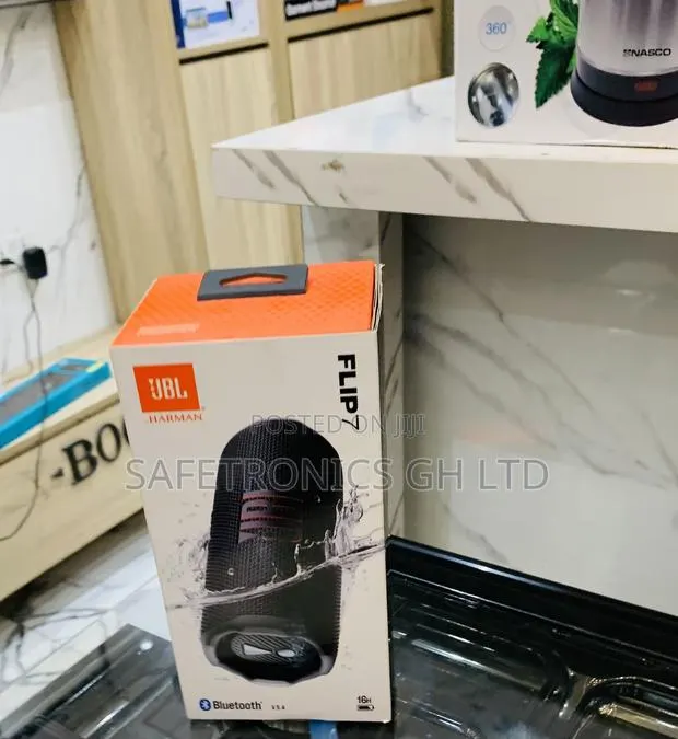 Experience Classic Flip 6 Bluetooth JBL Black Speaker · Photo 1
