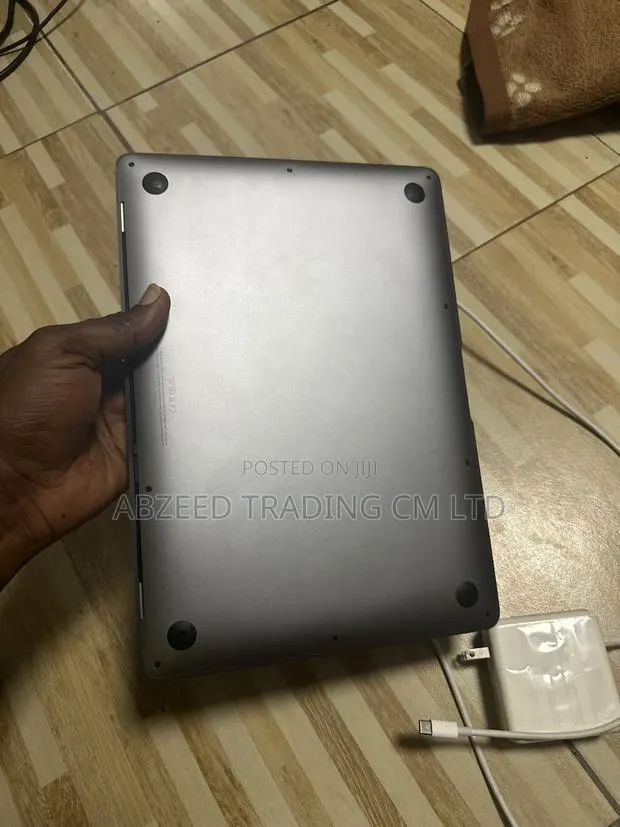 Laptop Apple MacBook Air 2020 M1 8GB Intel Core i5 SSD 256GB · Photo 1