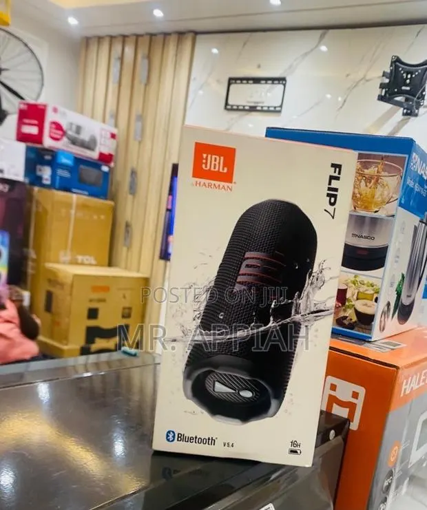 Lovely Design JBL Flip 7 Premium Portable Bluetooth Speaker · Photo 1