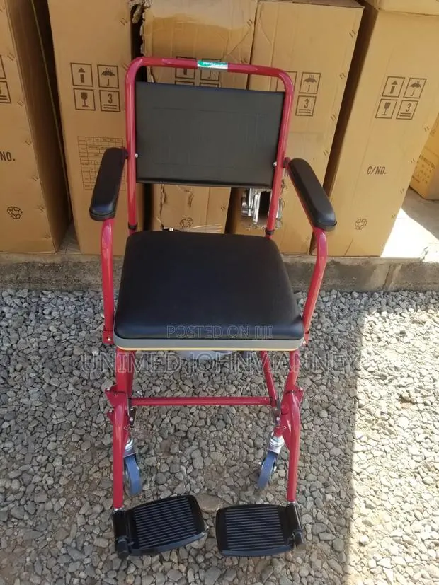 Commode Seat With Wheel · Photo 1