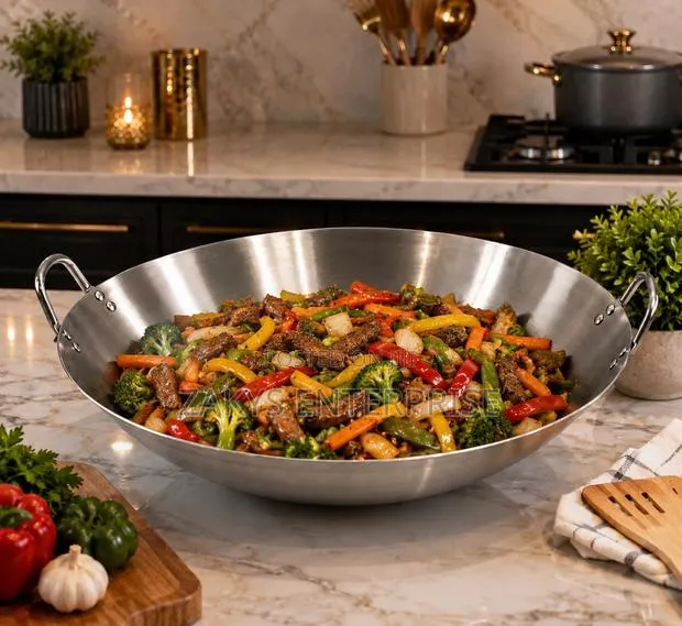 55cm Stainless Steel Wok Pan · Photo 1