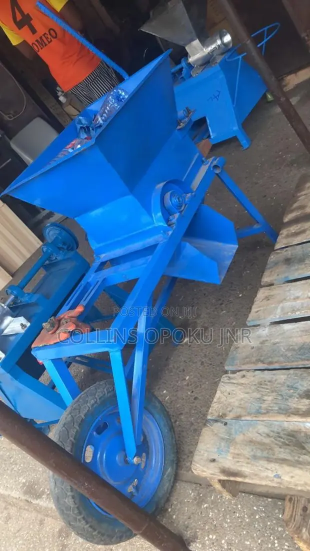 Cassava Grinding Machine With Petro Engine Complete · Photo 2