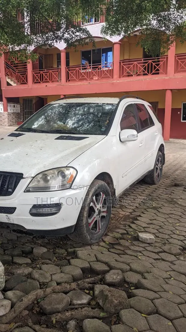Mercedes-Benz M Class 2007 White · Photo 1