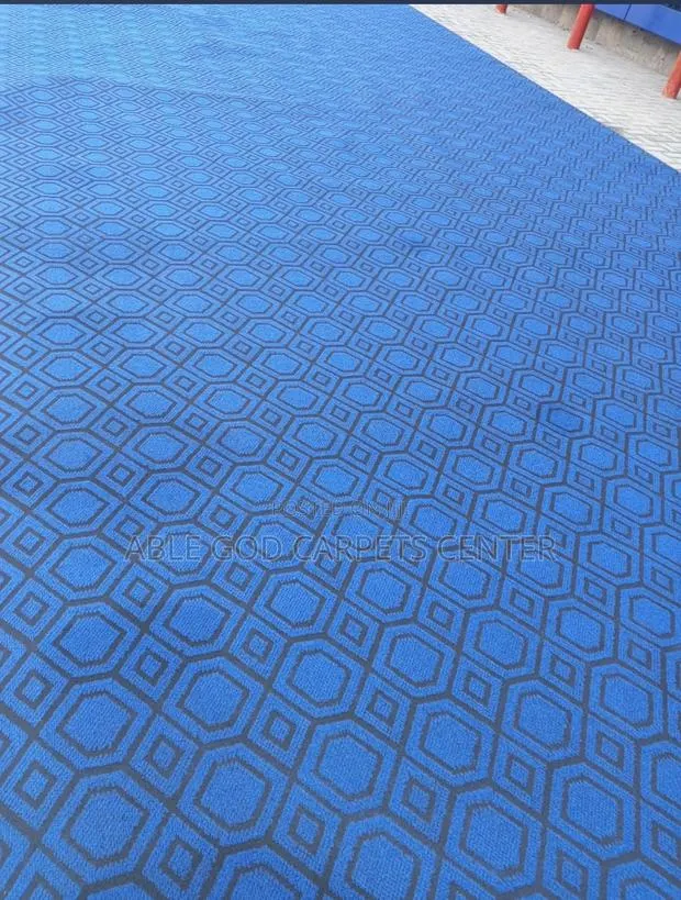 Thick Carpet · Photo 1