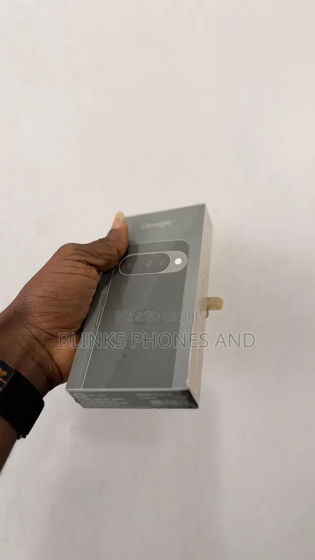 New Google Pixel 10 128 GB Silver · Photo 1