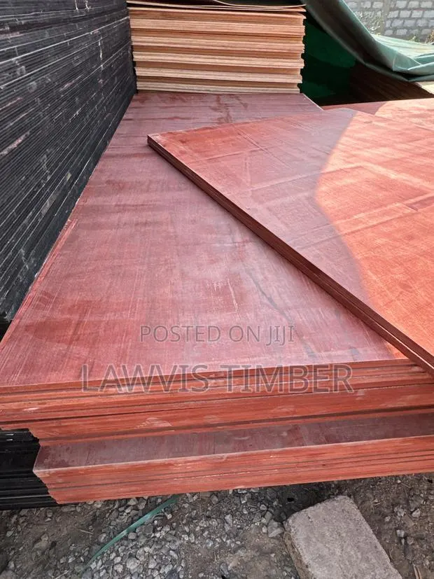 3 Star Marine Plywood / Decking Board · Photo 1