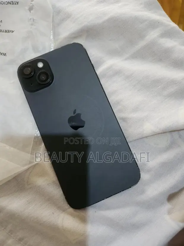 Apple iPhone 15 Plus 128 GB Black · Photo 1