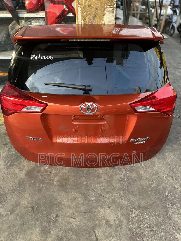Toyota RAV4 2016 2017 2018 Tailgate/Boot Hood Complete · Photo 1