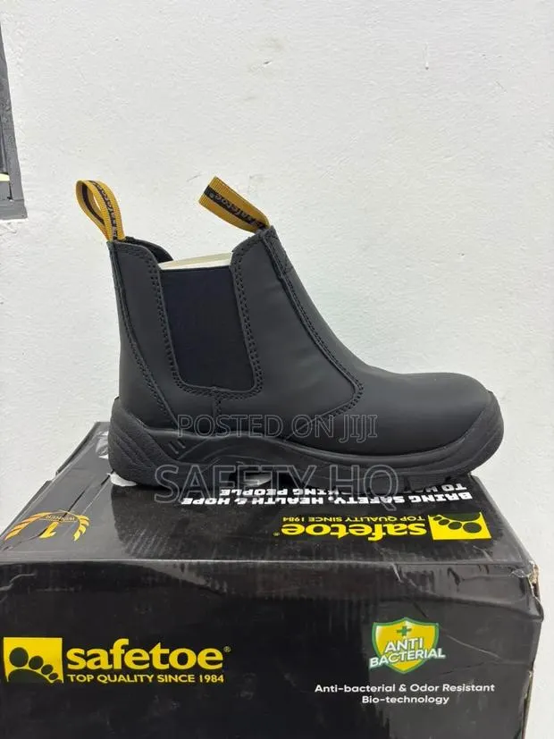 Safety Boots · Photo 1