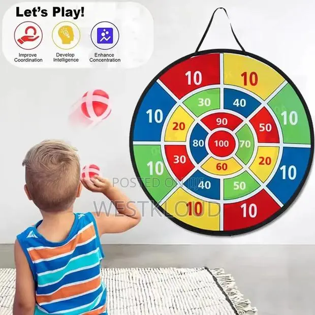 Dart Board Game With 6 Balls · Photo 1