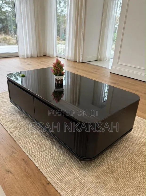Black Gloss Box Coffee Table · Photo 1