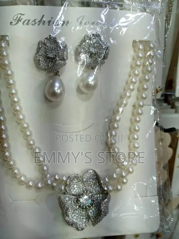 Bracelets, Anklets, Necklaces Matching Earrings Earrings · Photo 1