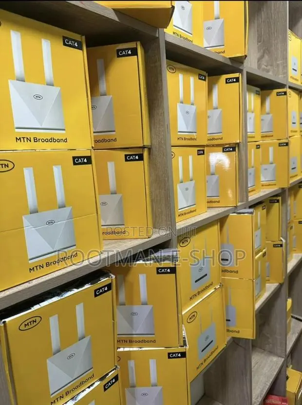 Universal Cat 4 Router . Fast Internet · Photo 1