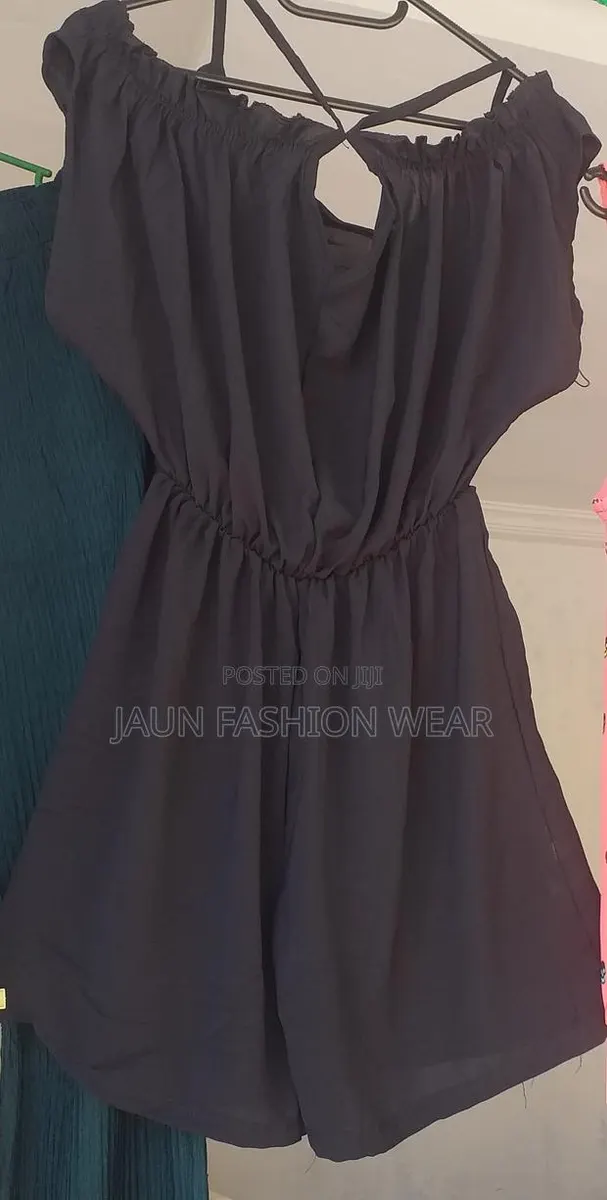 Nice Ladies Light Romper for Summer Outings · Photo 1