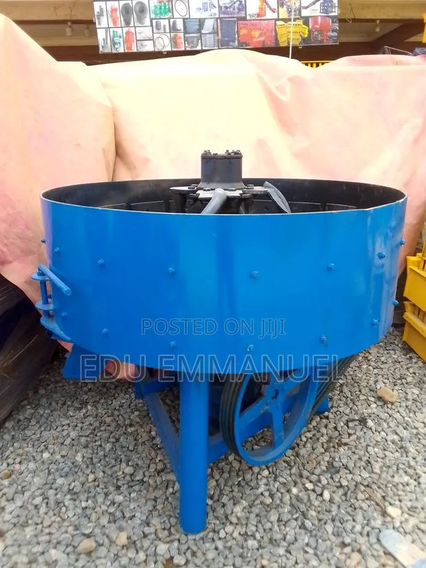 Concrete Block Mixer · Photo 1