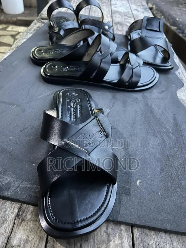 Ghana Made Slippers · Photo 1
