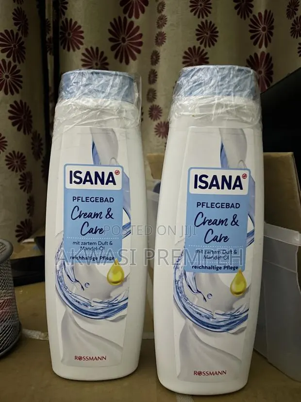 ISANA Bath-Care Collection. Almond Oil 750ml · Photo 1