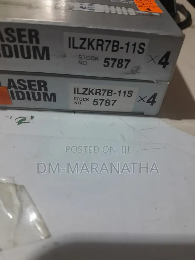 Genuine Honda Acura Spark Plugs 16/14 · Photo 1