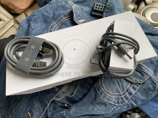 Starlink Router · Photo 1