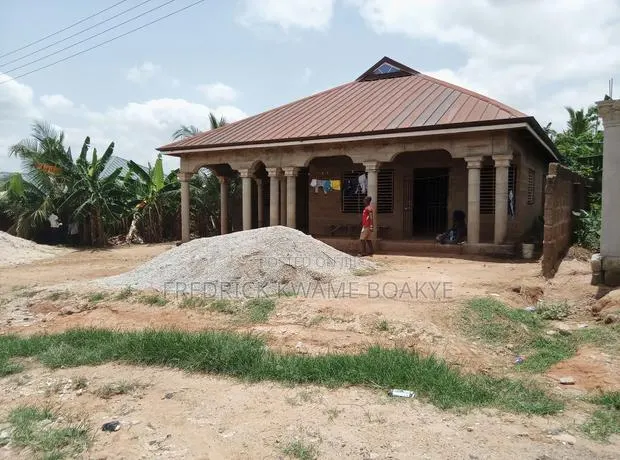 4bdrm House in Brother K Estate, Kumasi Metropolitan for sale · Photo 1