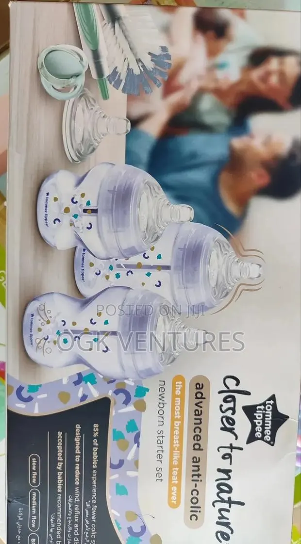 Tommee Tippee Anti-Colic Feeding Bottles Set · Photo 1