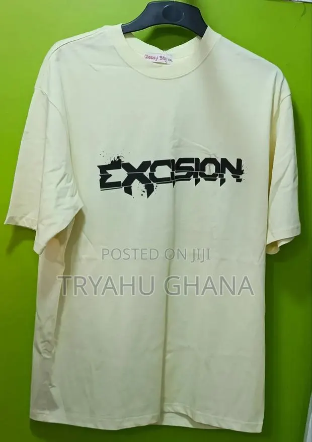 Shop Your Favorite Original Round Neck T-Shirts at Tryahu · Photo 1