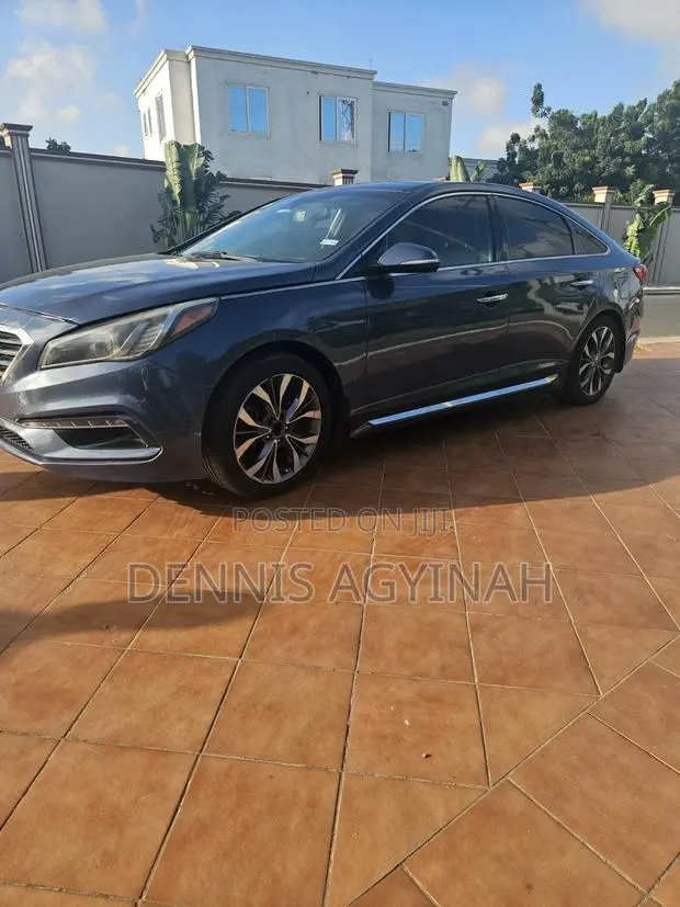 Hyundai Sonata Limited Sedan FWD (2.4L 4cyl 6A) 2017 · Photo 2