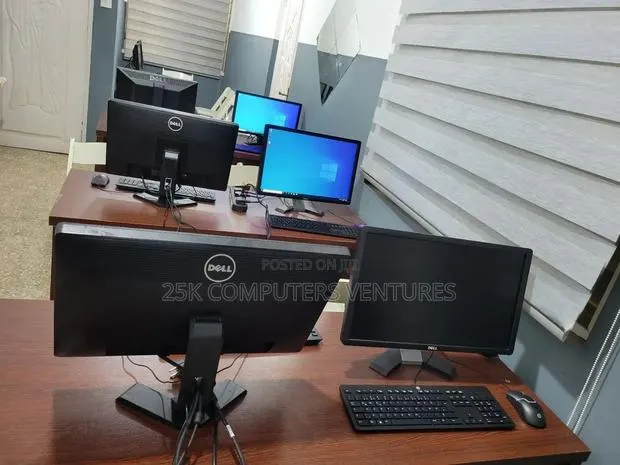 Quality Desktop Computers for Schools, Etc - Fast Delivery · Photo 1