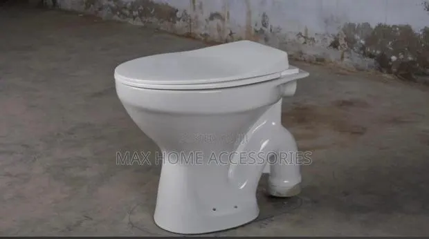 Side Flush Water Closet · Photo 1