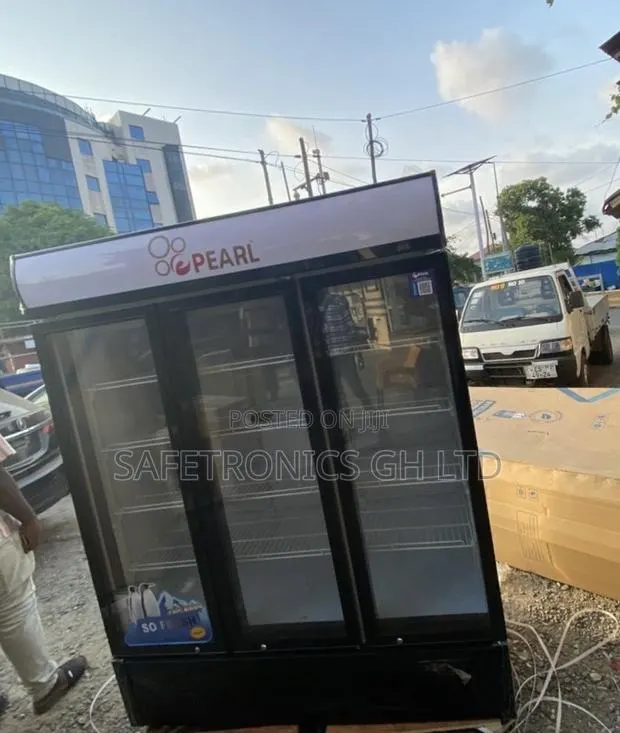 Neatly Sealed PVC-150 Display Electric Pearl 3 Glass Door Fridge · Photo 1