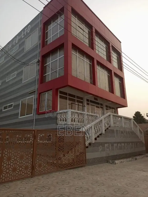 Office Space for Rent at Kasoa Toll Booth · Photo 1