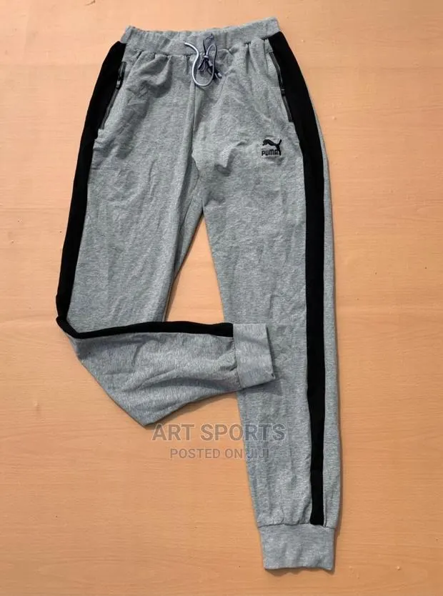 Puma Joggers. · Photo 1
