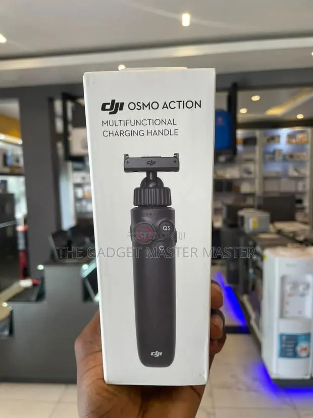 Dji Osmo Action Multifunctional Charging Handle · Photo 1