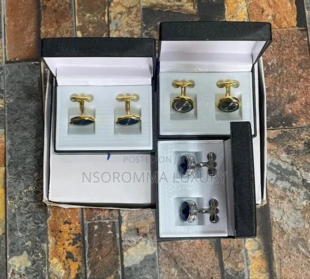 Lictin Men's Stainless Steel Cufflink · Photo 1