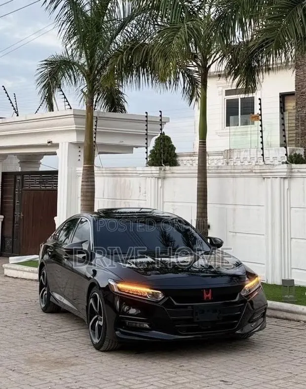 Honda Accord EX-L (1.5L 4cyl Turbo CVT) 2019 Black · Photo 2