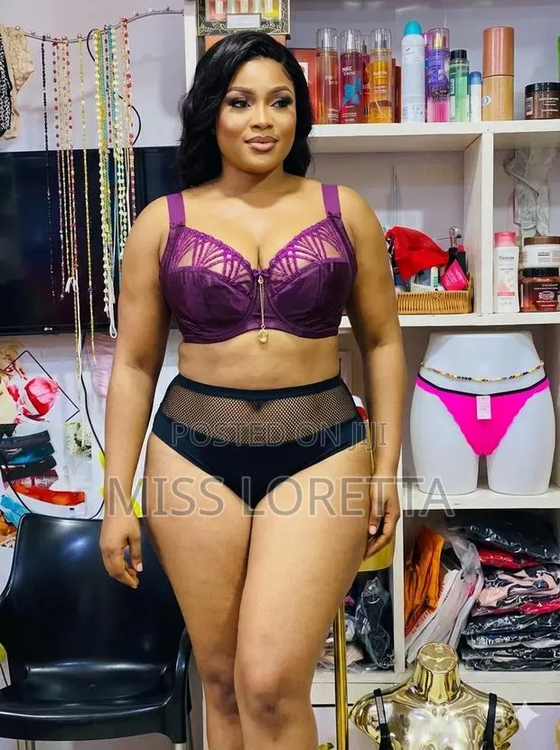 Thick Strap Bra · Photo 1