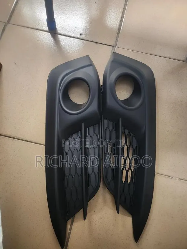 Honda Civic 2016 Foglight Covers Available · Photo 1