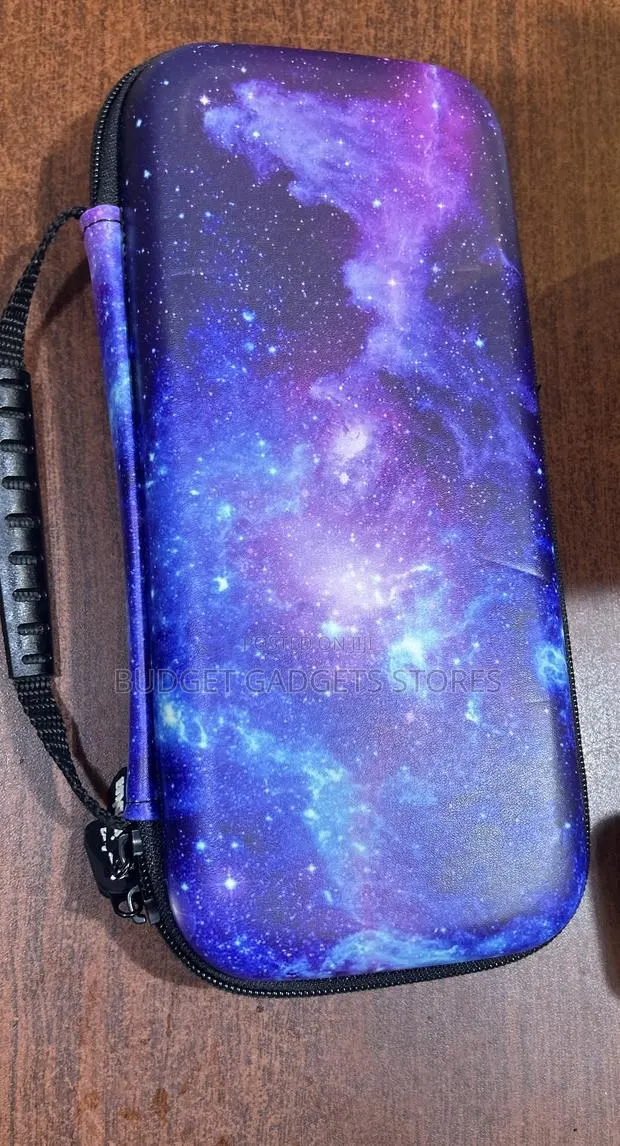 Nintendo Switch Carrying Case · Photo 1