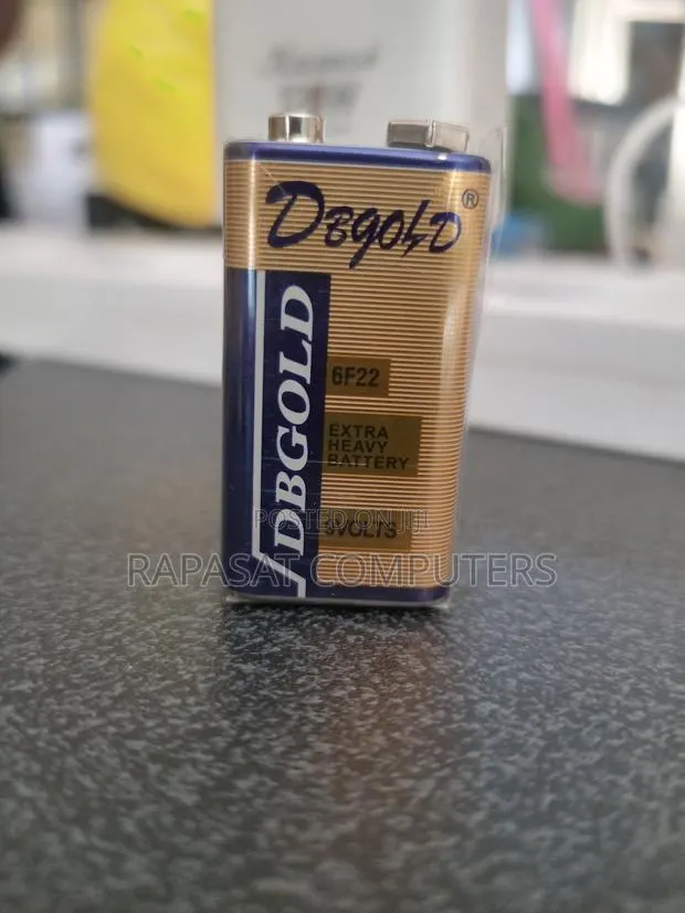 9 Volt Performance All-purpose Alkaline Batteries · Photo 1