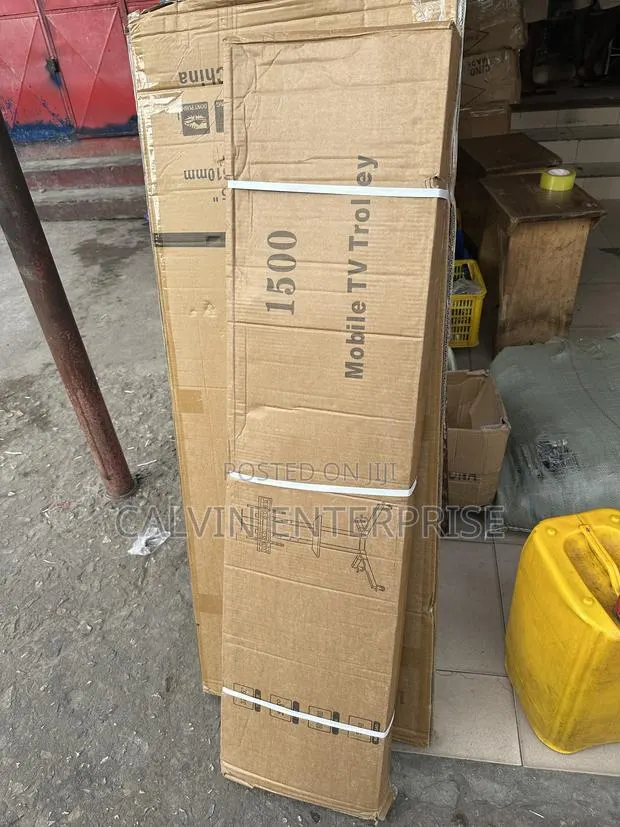 Movable TV Stand 32 -75inches · Photo 1