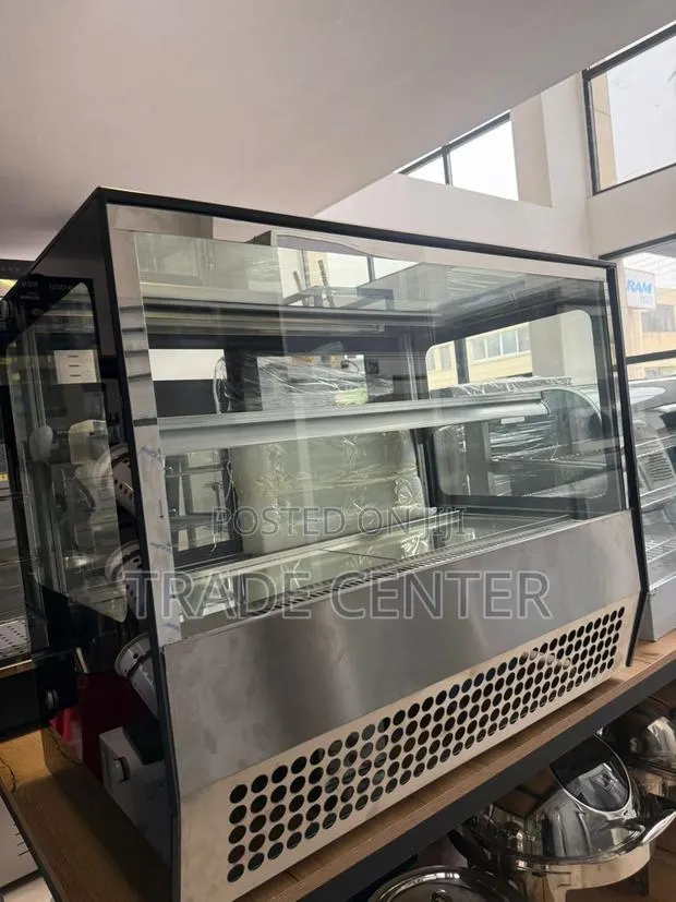 Commercial Tabletop Cake Chiller 90cm · Photo 1