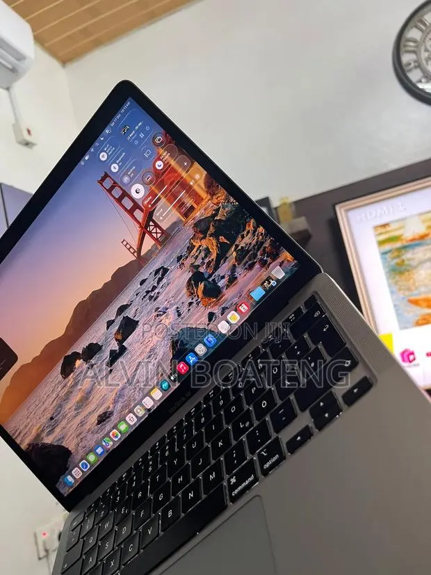 Laptop Apple MacBook Air 2020 M1 8GB Apple M1 SSD 256GB · Photo 1