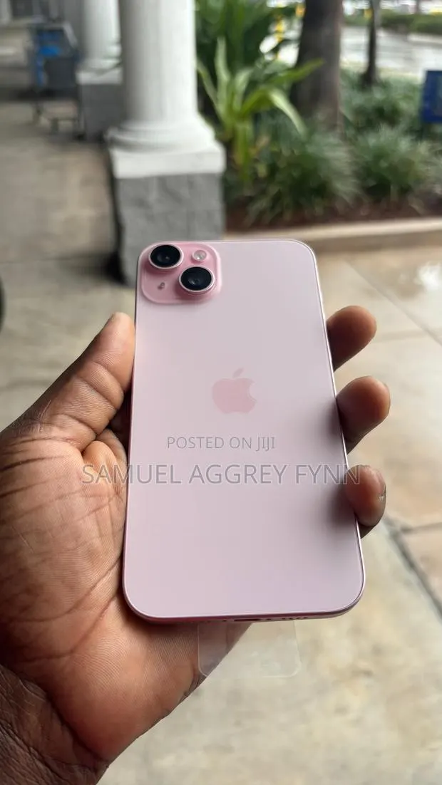 Apple iPhone 15 Plus 256 GB Pink · Photo 1
