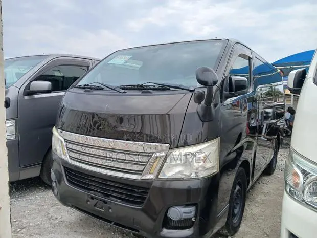 Nissan Caravan (Urvan) 2015 Black · Photo 1