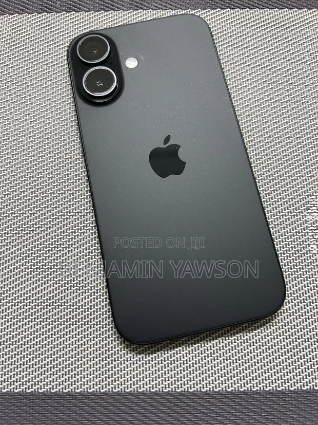 Apple iPhone 16 128 GB Black · Photo 1