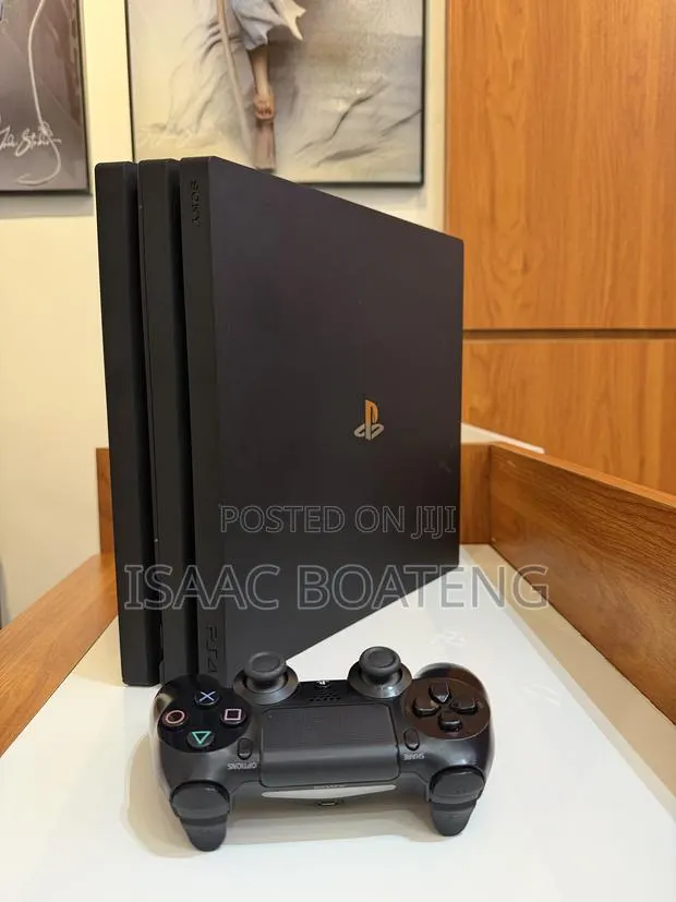 PS4 Pro 1TB 1 Controller With 20 Games Installed · Photo 1